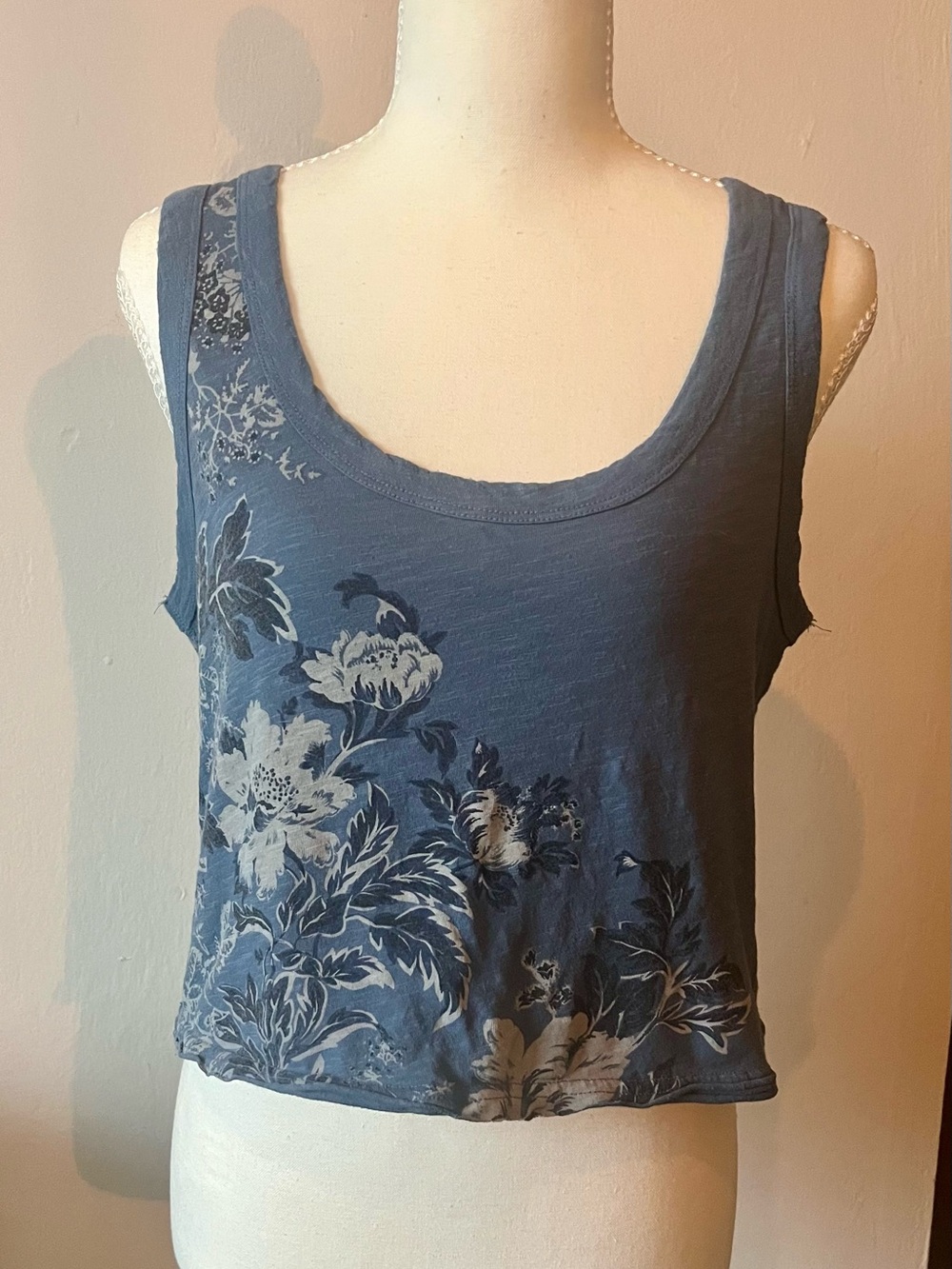 Pilcro Slate Blue Floral Scoop Neck Tank